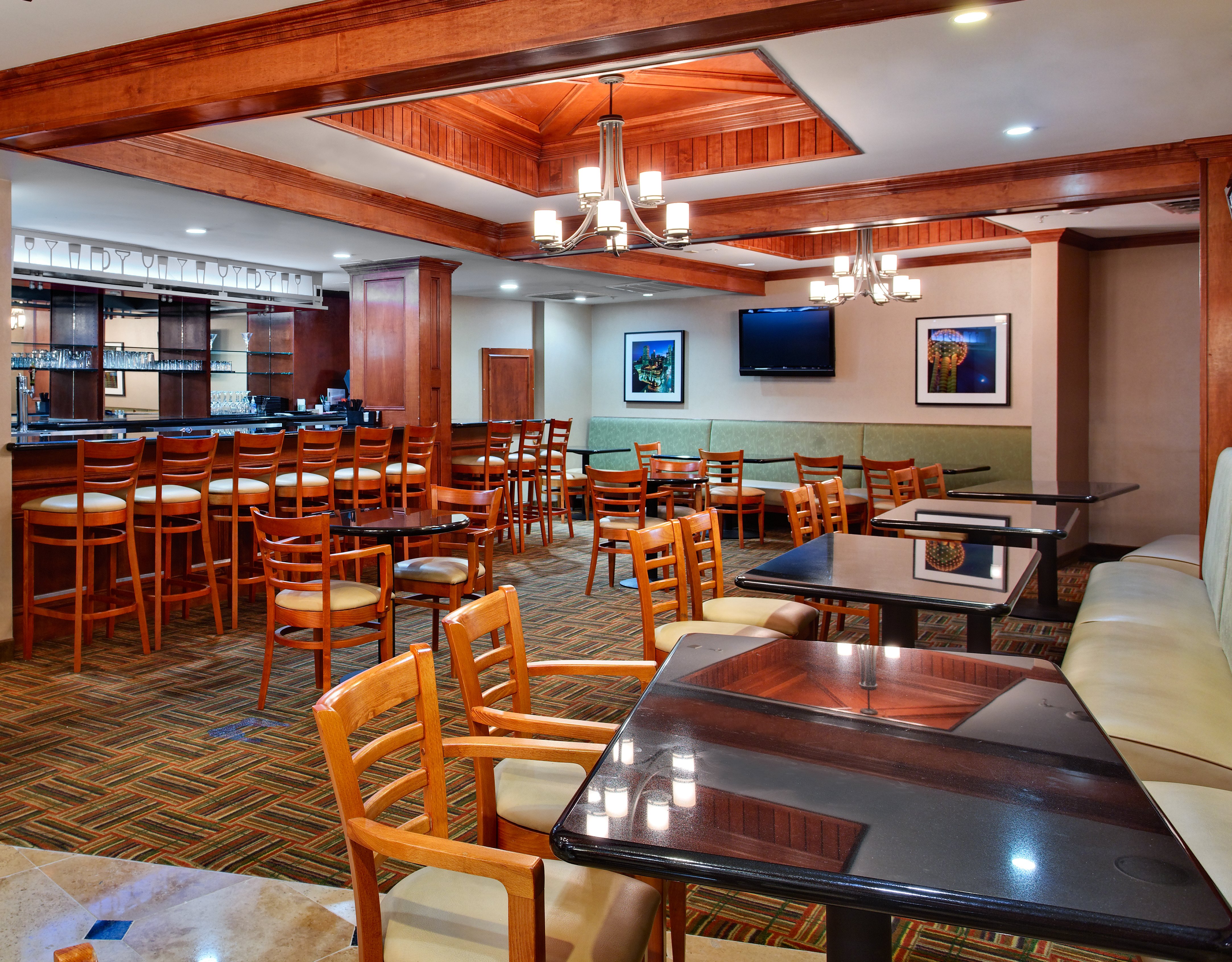 holiday inn express dallas medical market center