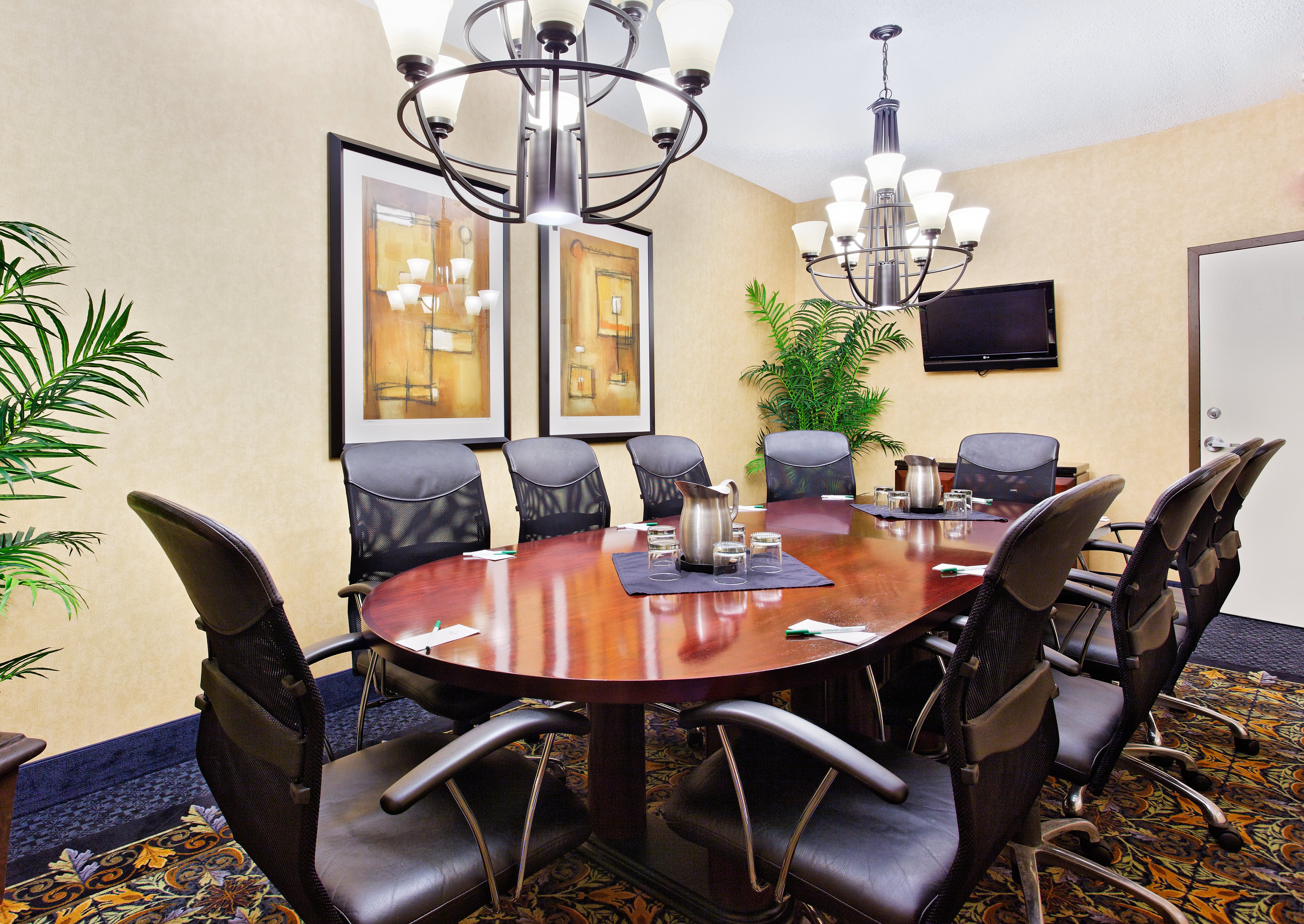 holiday inn express dallas medical market center
