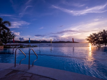 sunlight eco tourism island resort