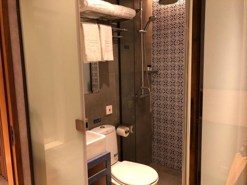 i fu hotel