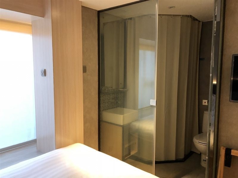 i fu hotel