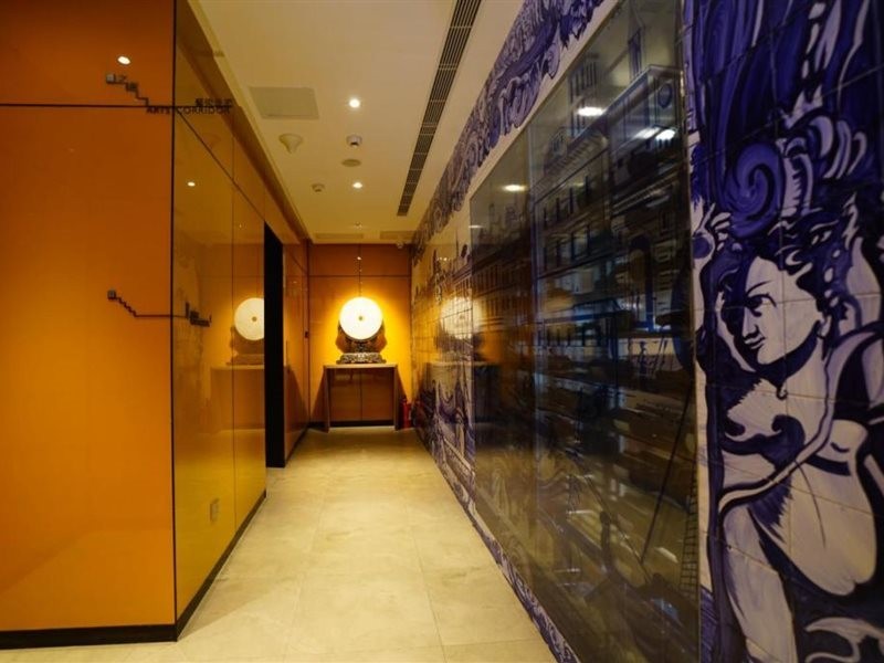 i fu hotel