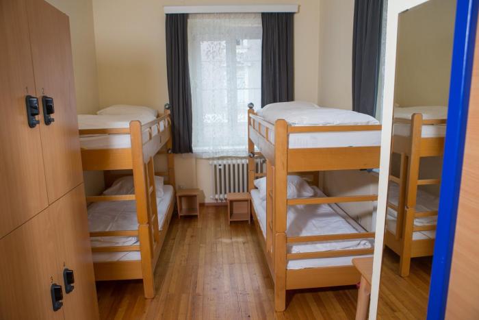 yoho international youth hostel