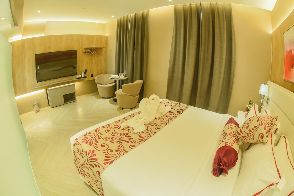 red hotel cubao quezon city