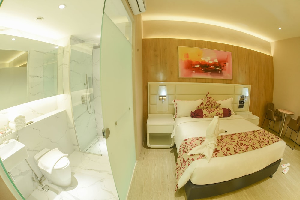 red hotel cubao quezon city