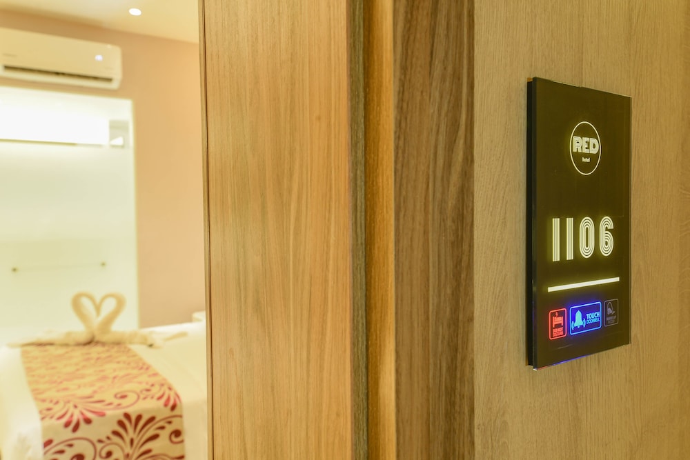 red hotel cubao quezon city