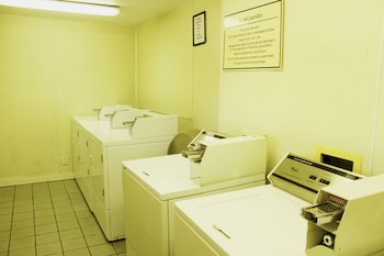 stay express inn dallas fairpark downtown adults only