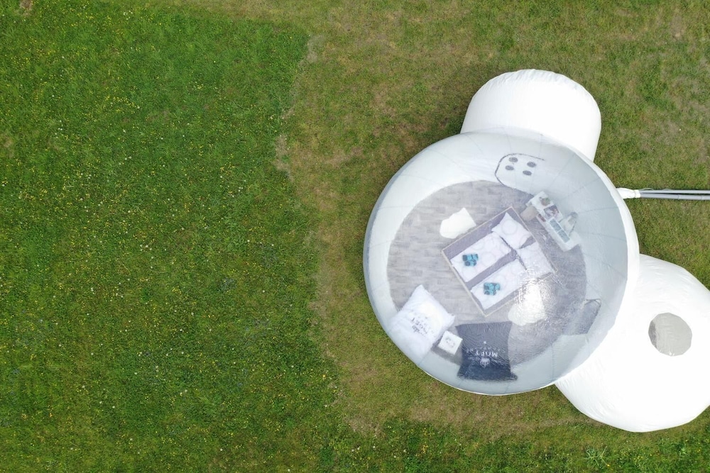 bubble tent hotel