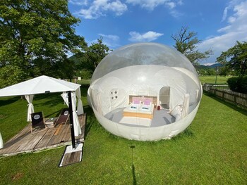 bubble tent hotel