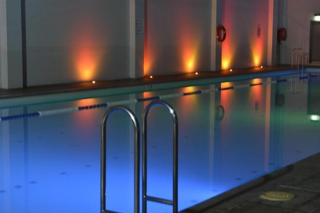 circle on cavill q stay