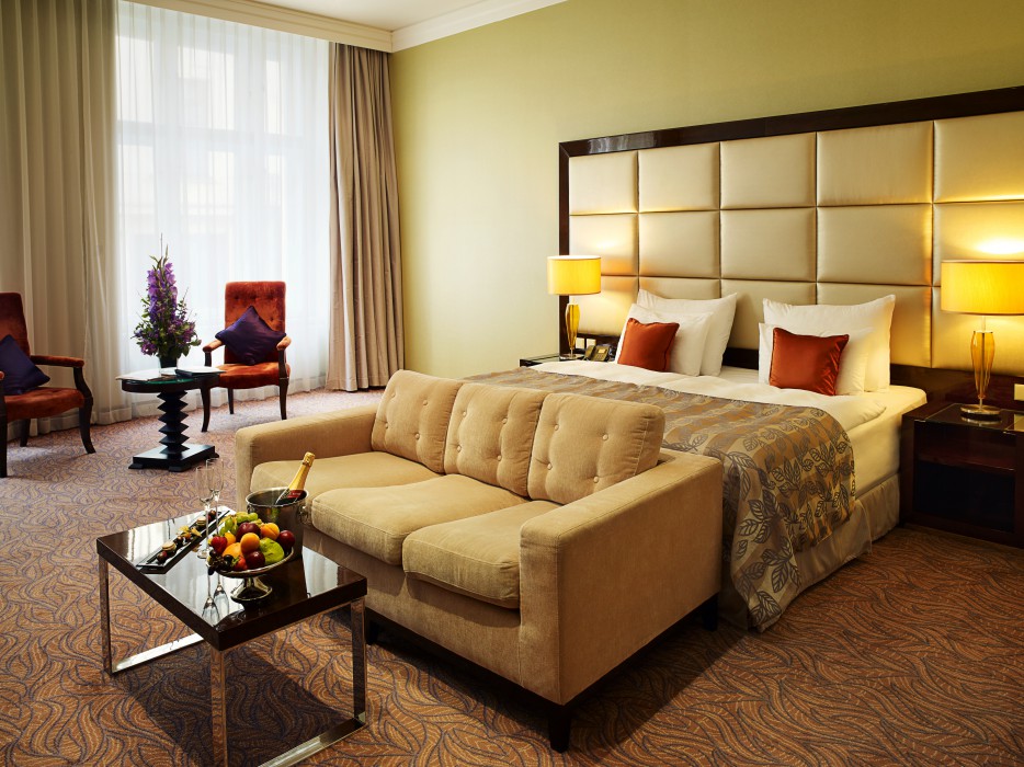 hotel kings court