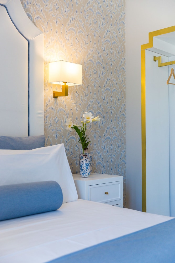 georgioupolis plaza suites