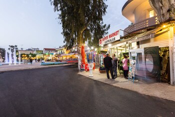 georgioupolis plaza suites