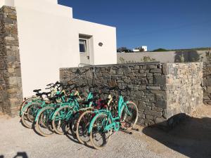 paros comfy suites