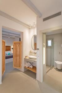paros comfy suites