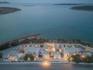 paros comfy suites