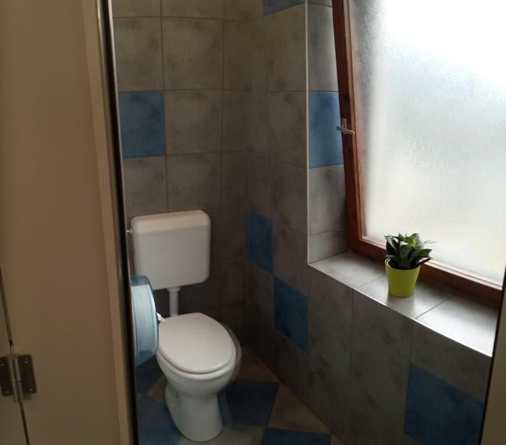 house budkovic hostel