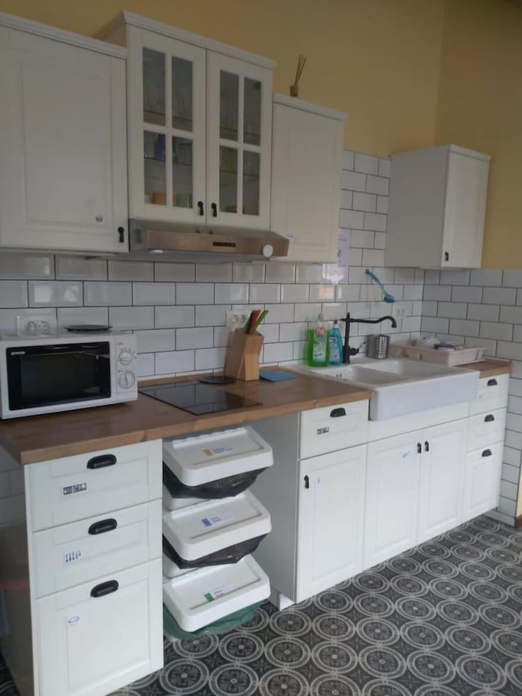 house budkovic hostel