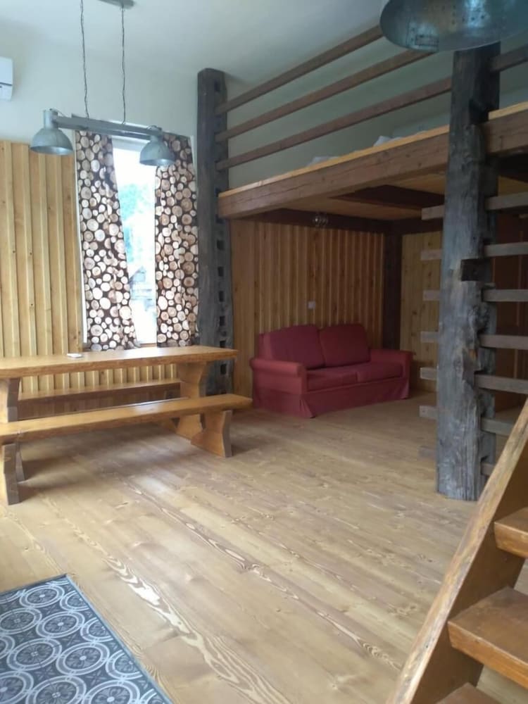 house budkovic hostel