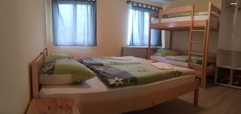 house budkovic hostel