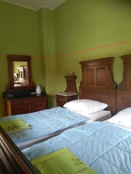 house budkovic hostel