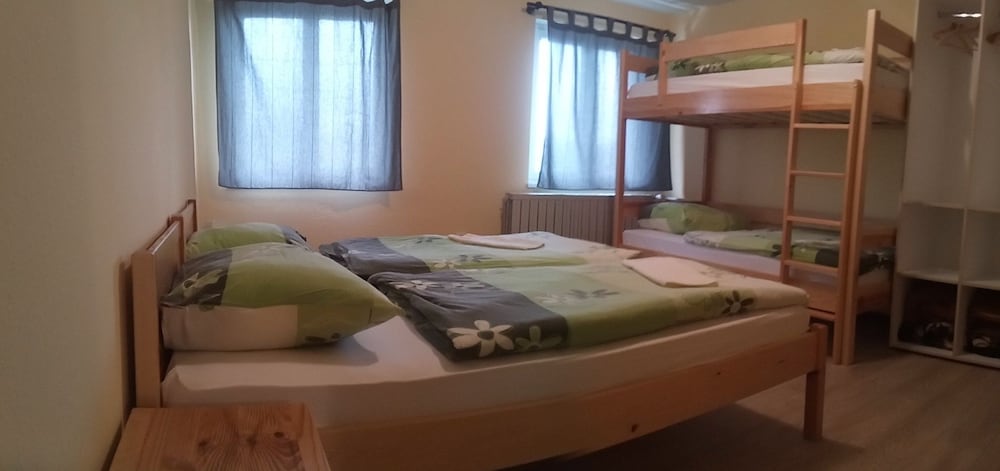 house budkovic hostel
