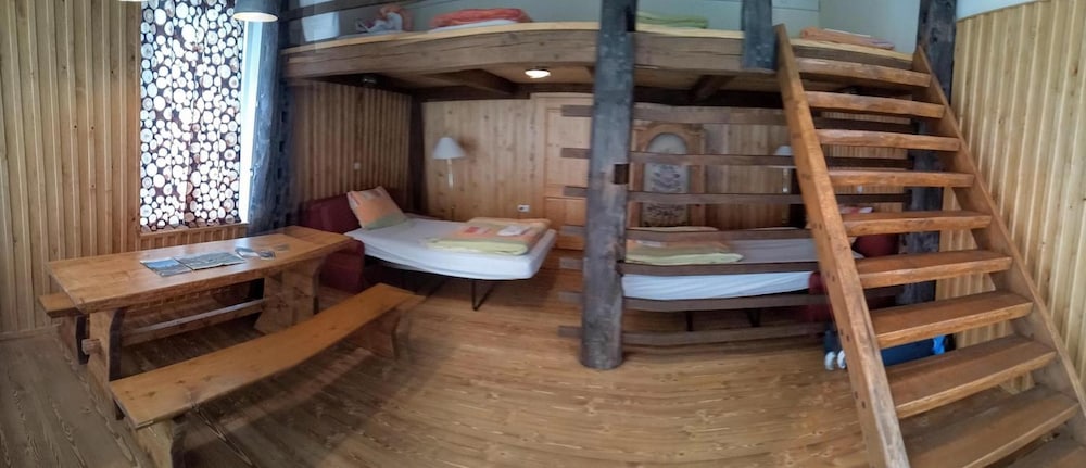 house budkovic hostel