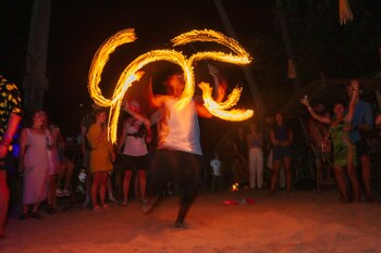 mad monkey hostel nacpan beach adults only