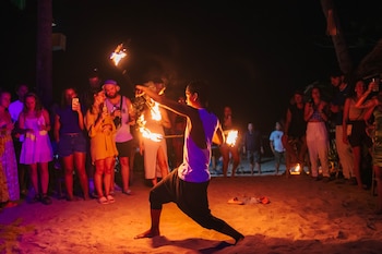 mad monkey hostel nacpan beach adults only