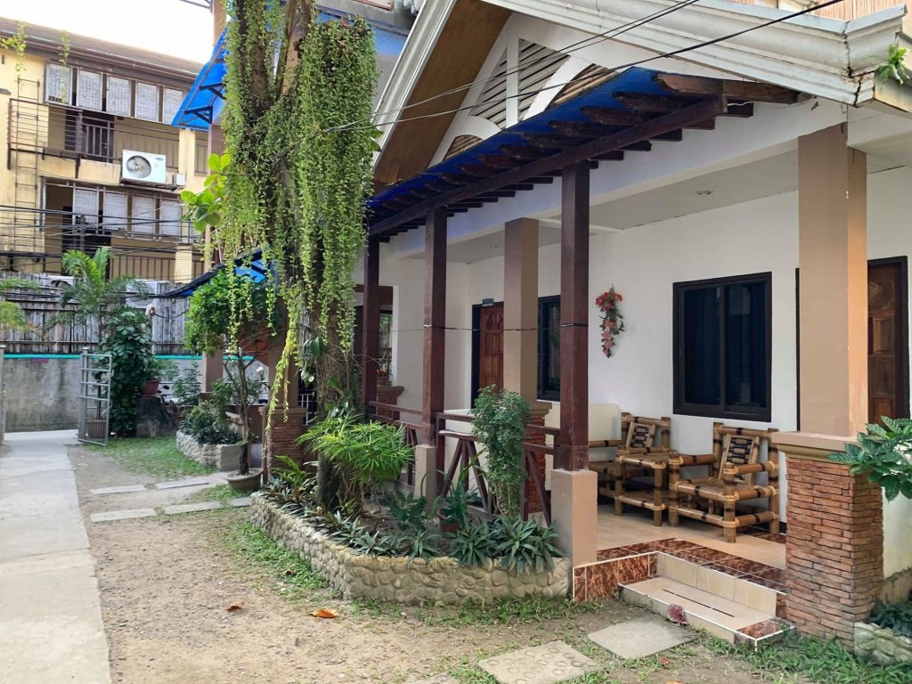 st vincent cottages dee and timmy side