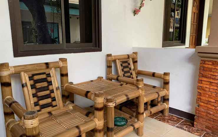 st vincent cottages dee and timmy side