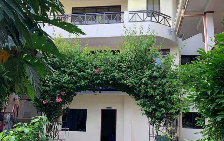 st vincent cottages dee and timmy side