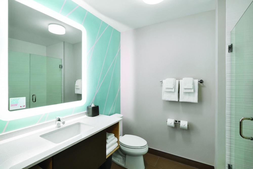 avid hotel tulsa south medical district