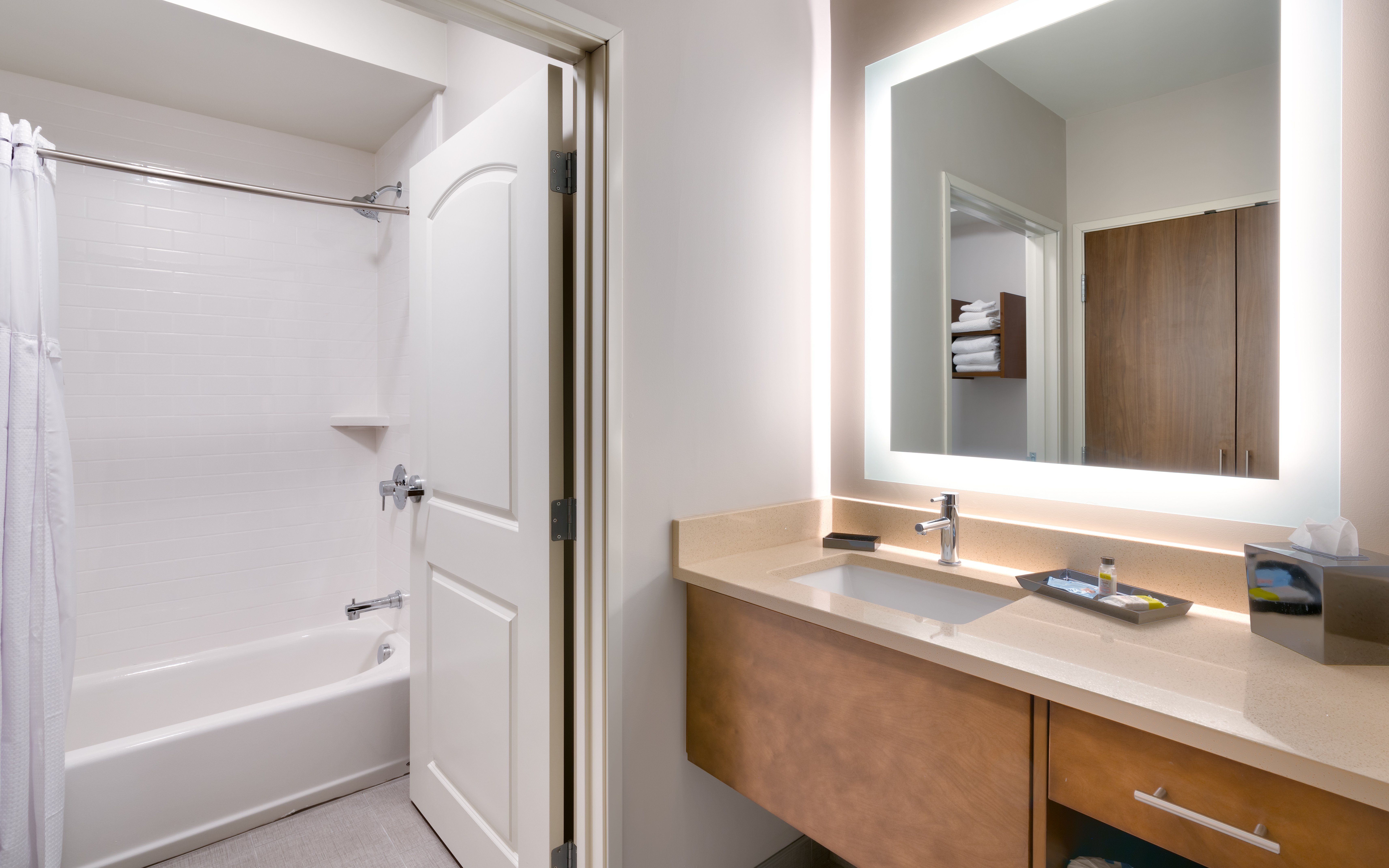 staybridge suites lehi traverse ridge center an ihg hotel