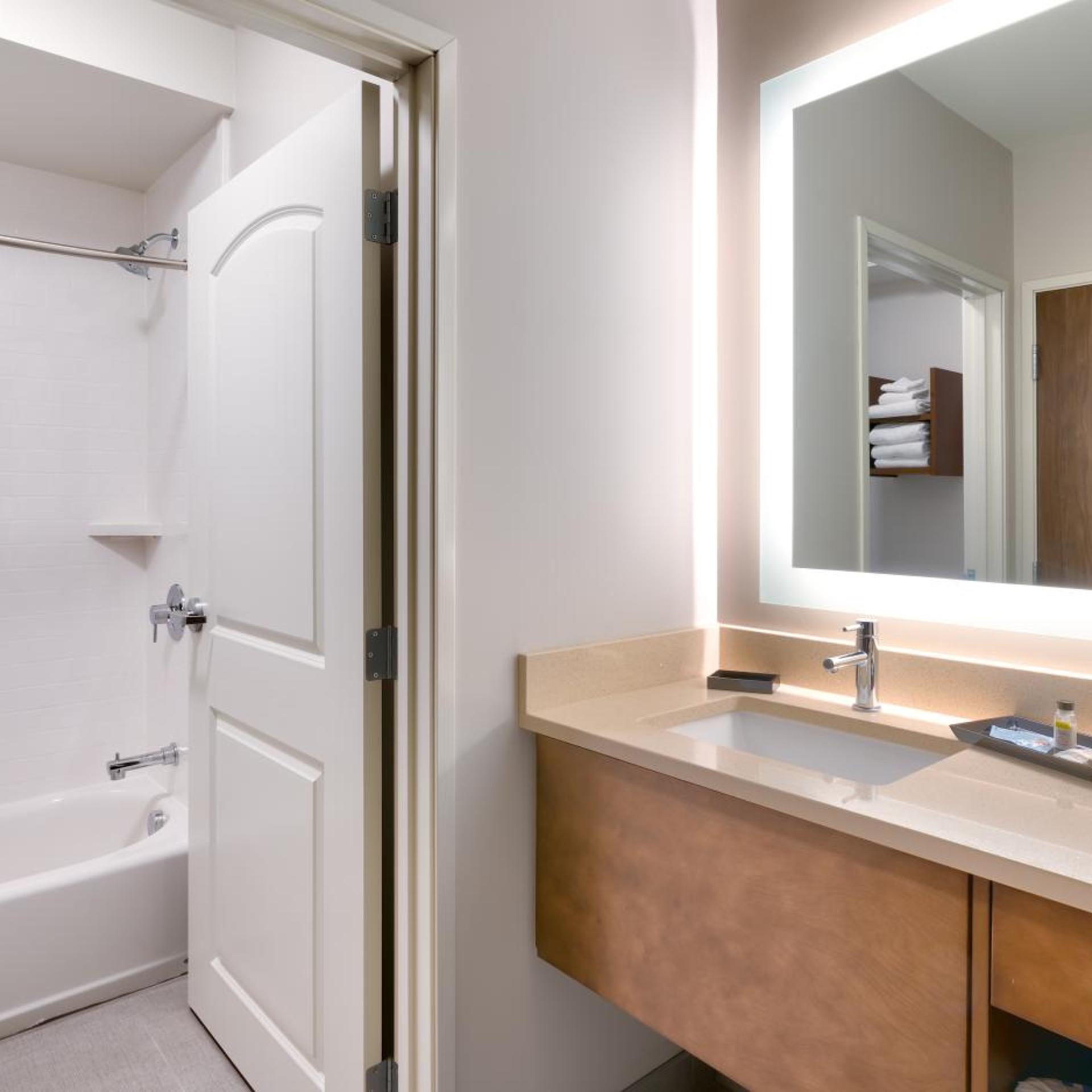 staybridge suites lehi traverse ridge center an ihg hotel