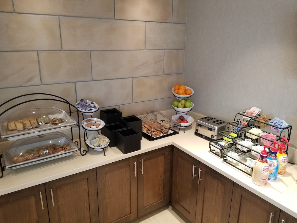 staybridge suites lehi traverse ridge center an ihg hotel