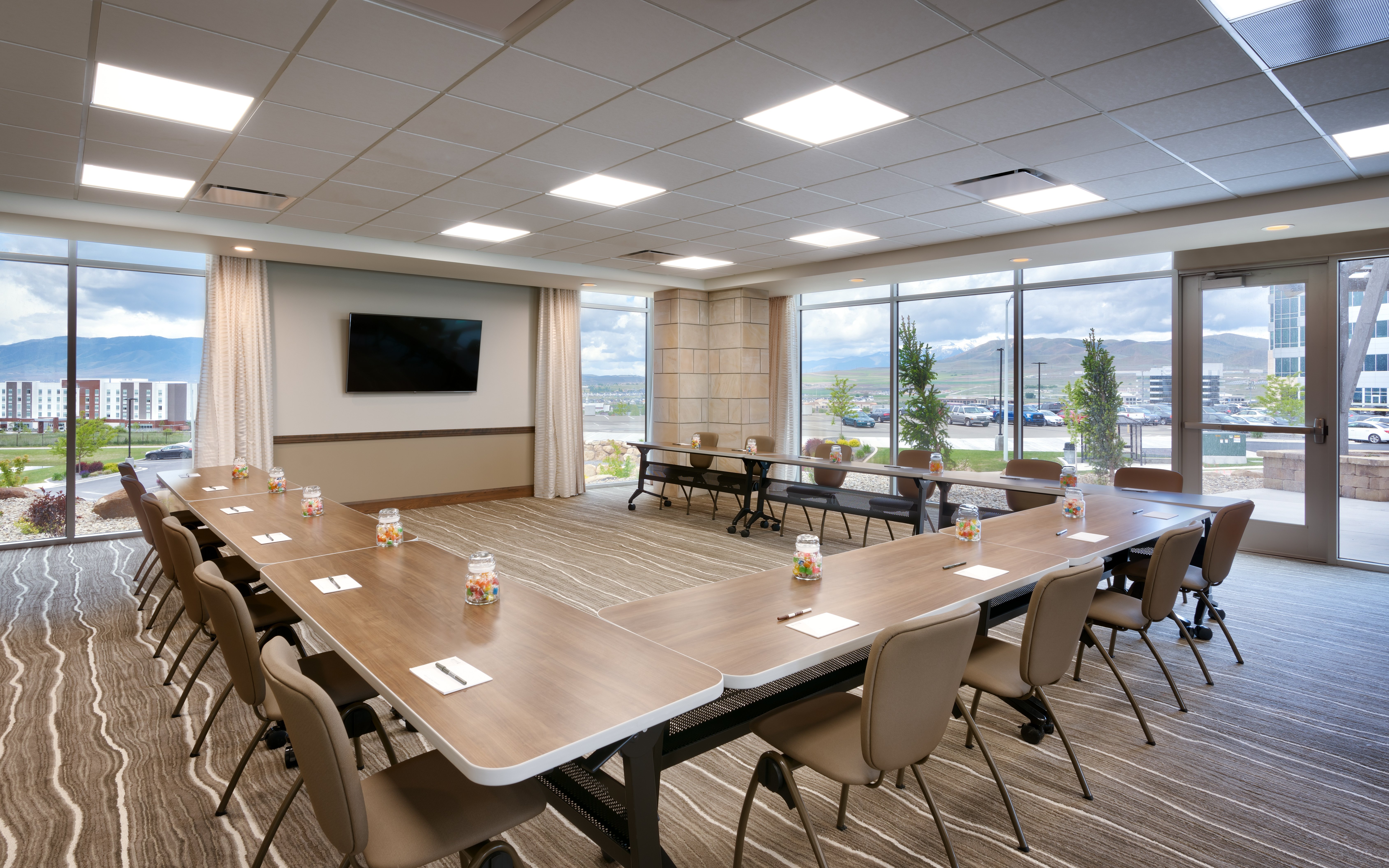staybridge suites lehi traverse ridge center an ihg hotel
