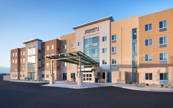 staybridge suites lehi traverse ridge center an ihg hotel
