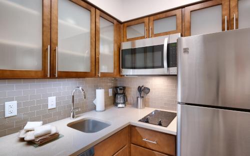 staybridge suites lehi traverse ridge center an ihg hotel