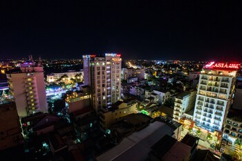 midtown hotel hue