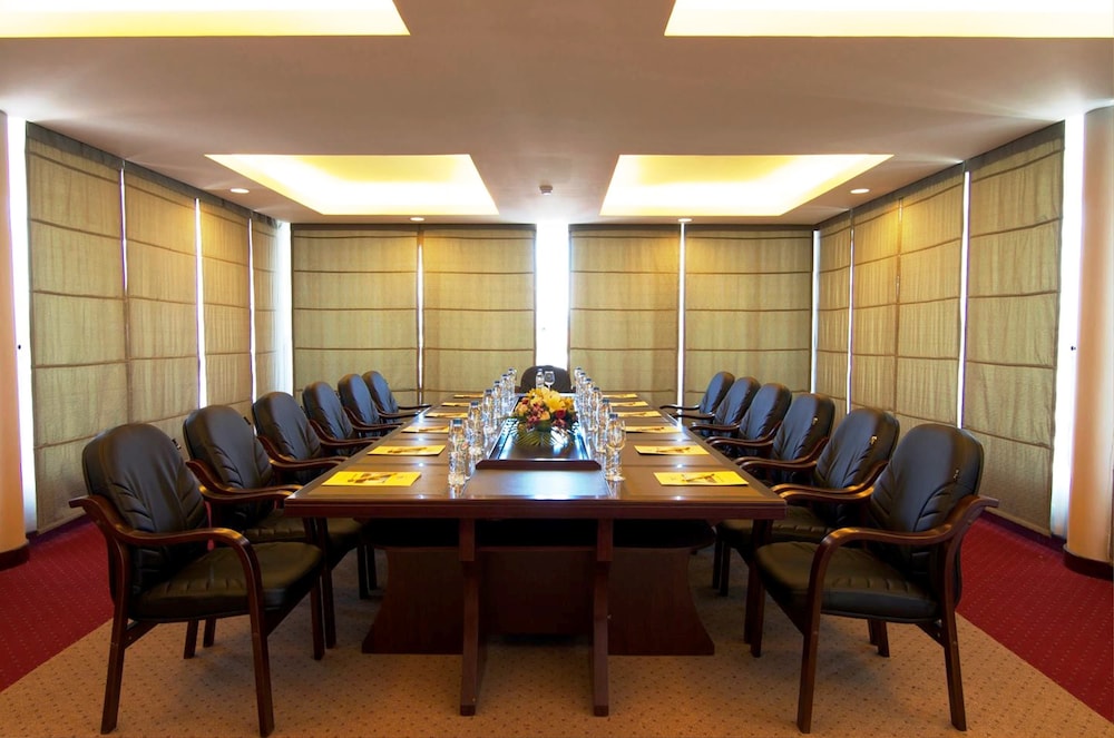 mondial hotel hue
