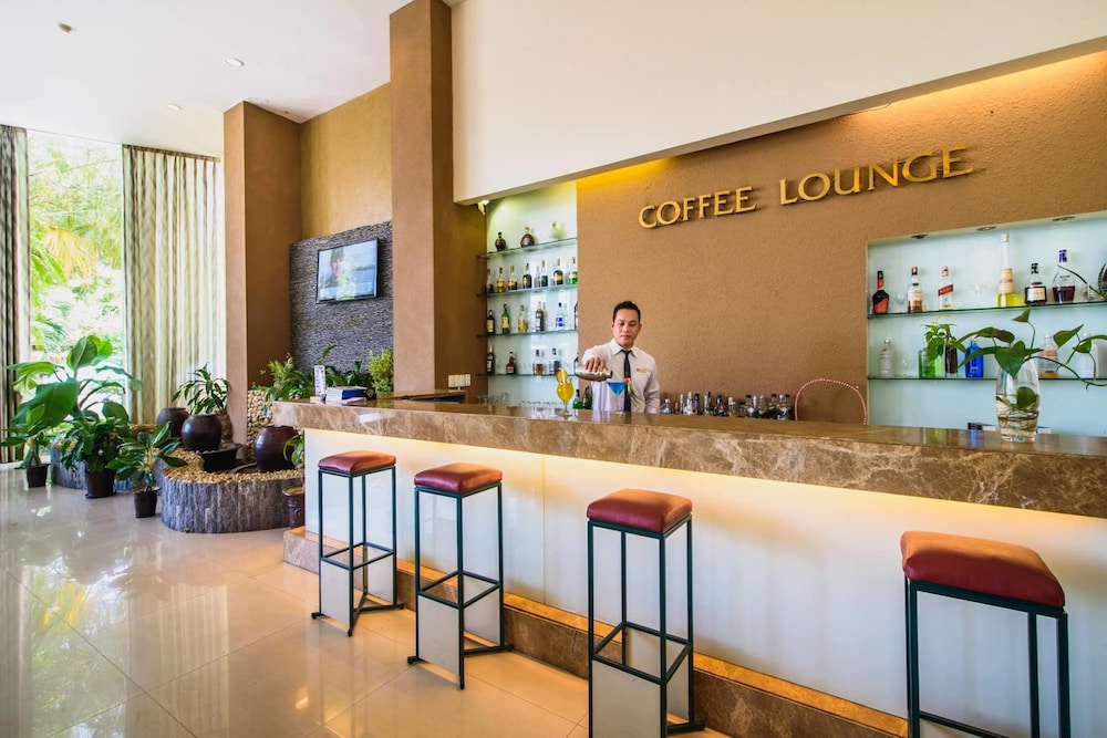 mondial hotel hue
