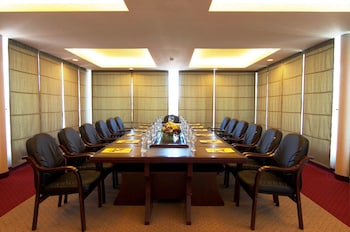 mondial hotel hue