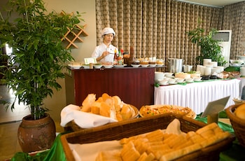 mondial hotel hue