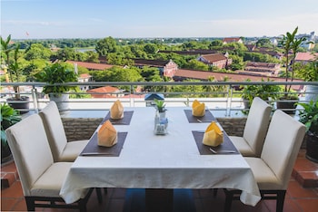 mondial hotel hue
