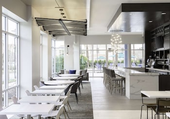 hyatt place sandestin at grand boulevard