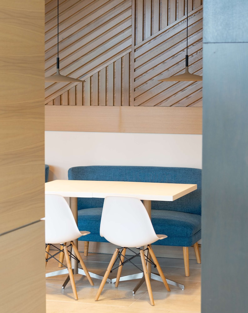 hyatt place sandestin at grand boulevard