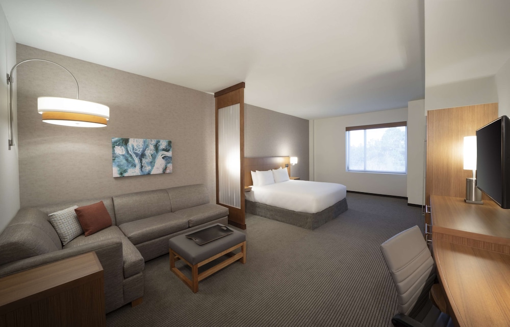 hyatt place sandestin at grand boulevard