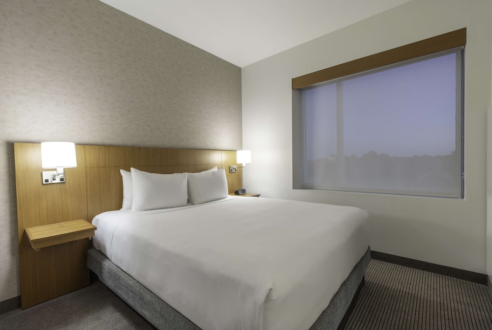 hyatt place sandestin at grand boulevard