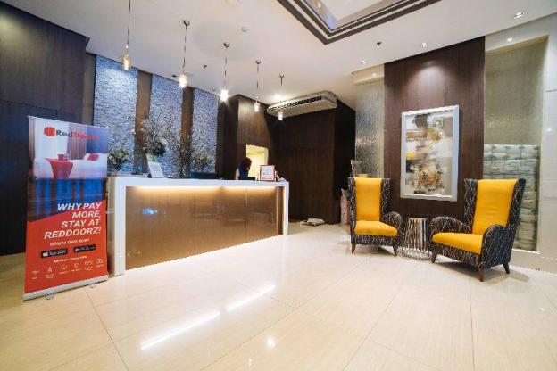 reddoorz premium west avenue quezon city